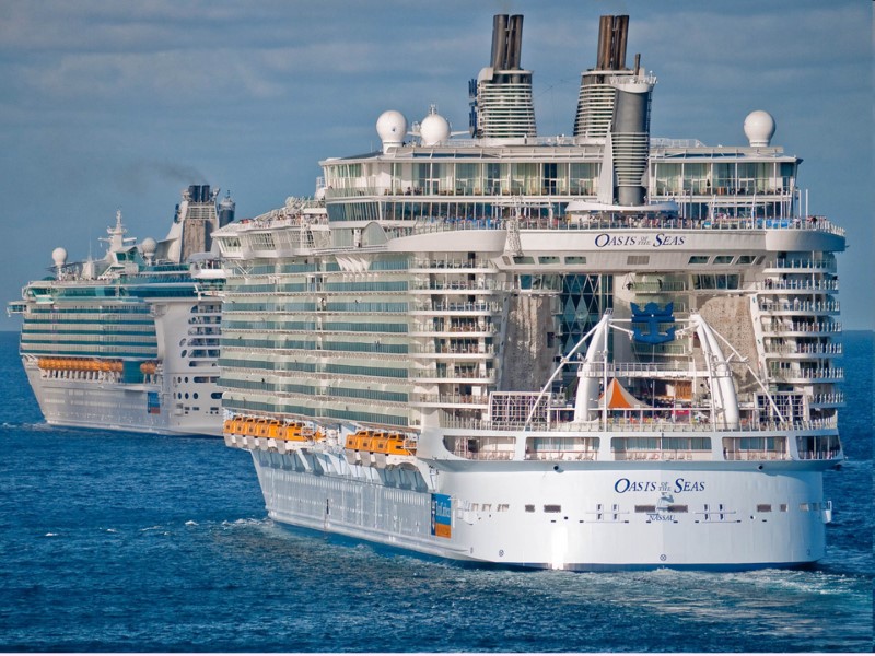 «Оазис морей» — самый большой круизный лайнер в