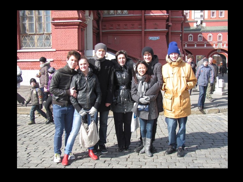 Квашнина Елена Дмитриевна - талантливый российский писатель-прозаик, широко известный в своих кругах. На ее