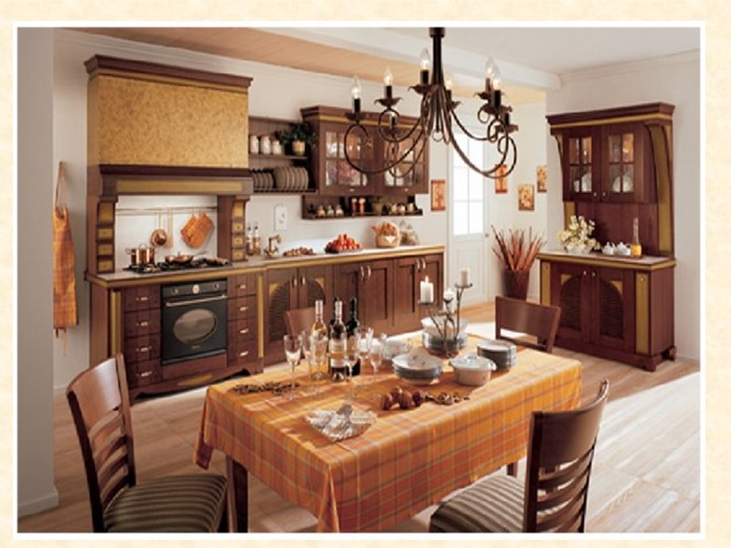 Открытые полки в этом интерьере кухни в стиле Прованс  полны разнообразных мелочей, большая
