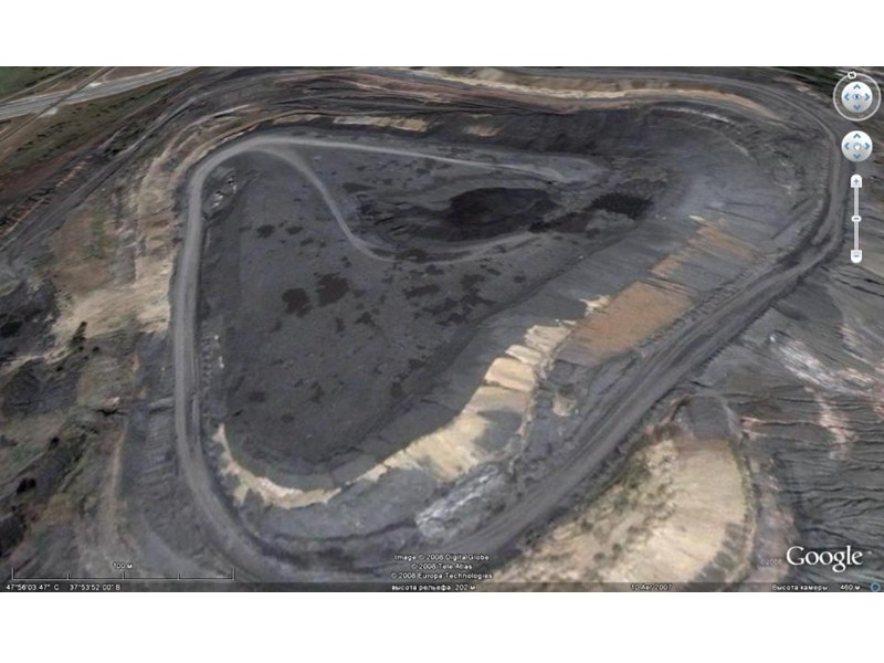 Провал грунта в Березниках  В октябре 2006 года произошло затопление шахты, находящейся на