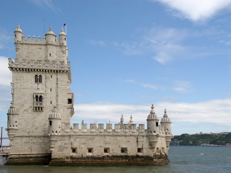 1. штучные камни (стеновые, дорожные);   2. плиты (облицовочные, кровельные,   