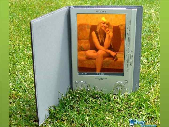 Ласковая, добрая, милая, Единственная, неповторимая! Радости, счастья, успеха, А ранней весной – больше смеха!