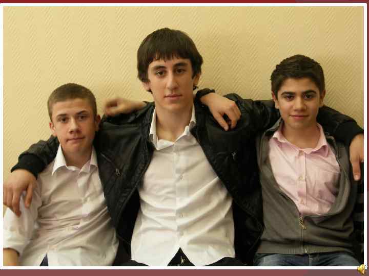 И вот, учебный год подошёл к концу… И мы фотографируемся на память… 