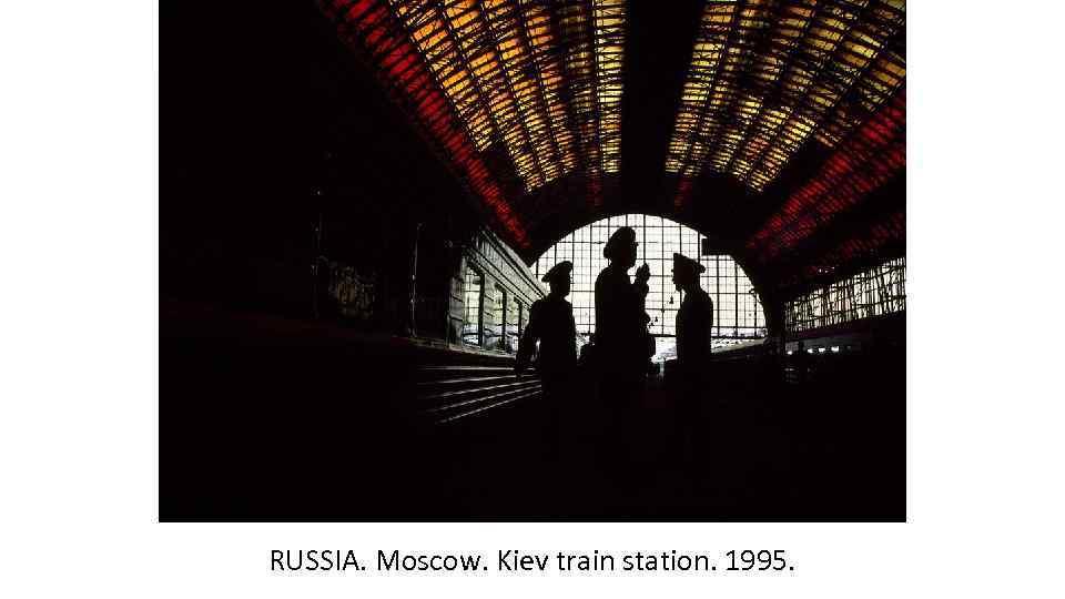 RUSSIA. Moscow. Kiev train station. 1995. 