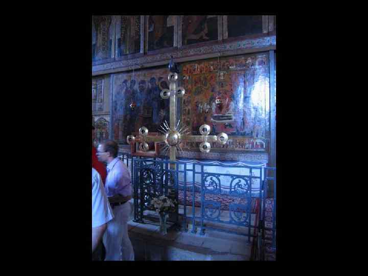 Этот крест был вывезен в Испанию во время второй мировой войны и недавно возвращён