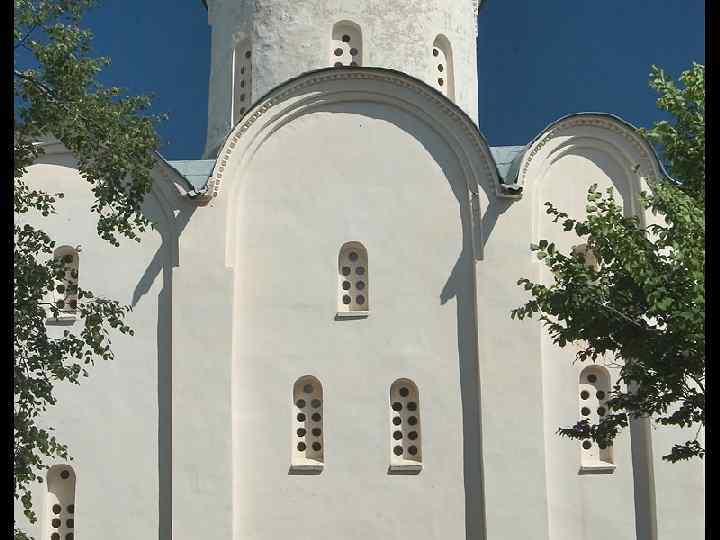 Старая Ладога. Успенская церковь. Окна. 