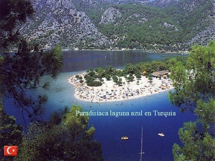 Paradisíaca laguna azul en Turquía Pantano i Monte Sant Michel. 