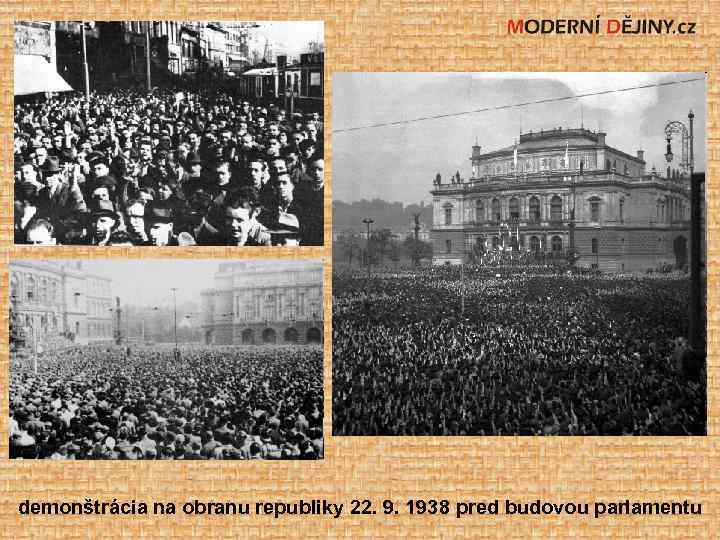 demonštrácia na obranu republiky 22. 9. 1938 pred budovou parlamentu 