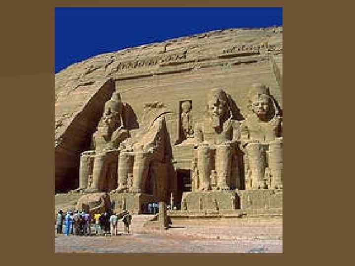   Сцена  поклонения  богу Атону семьи фараона. 