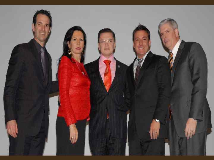 Поставленные рекорды • За 8 лет выплаты комиссионных – ни одной задержки Поставленные рекорды • За 8 лет выплаты комиссионных – ни одной задержки