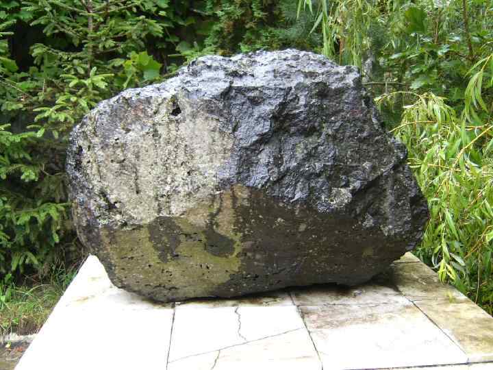     Вопросы 1. Кометы.  2. Метеориты.  3. Астероиды. 