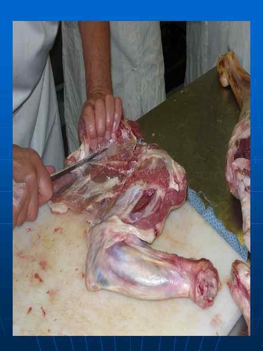 Жиловка лопатки после  обвалки 