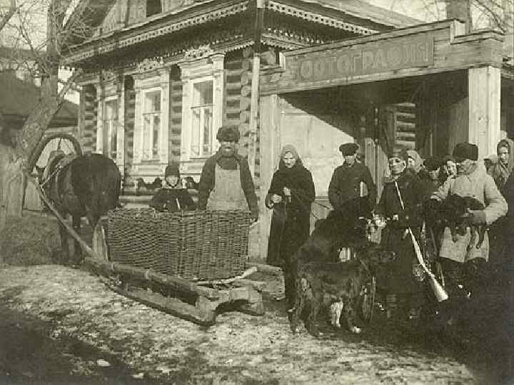 Во время одного из боев рядовой Иван Лютов получил сквозное пулевое ранение в левую