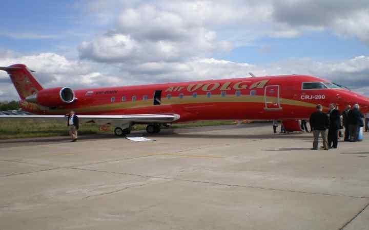 BOMBARDIER CRJ-200 