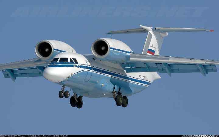 Ан-72 