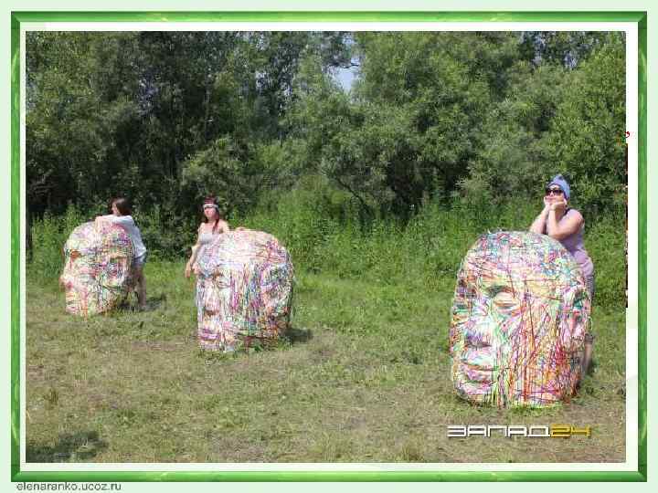 . Большую роль в хозяйстве играют ремесла, которыми заняты целые семьи, деревни, городские кварталы.