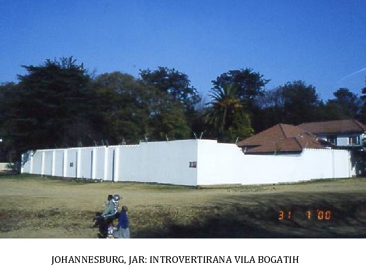 JOHANNESBURG, JAR: INTROVERTIRANA VILA BOGATIH 