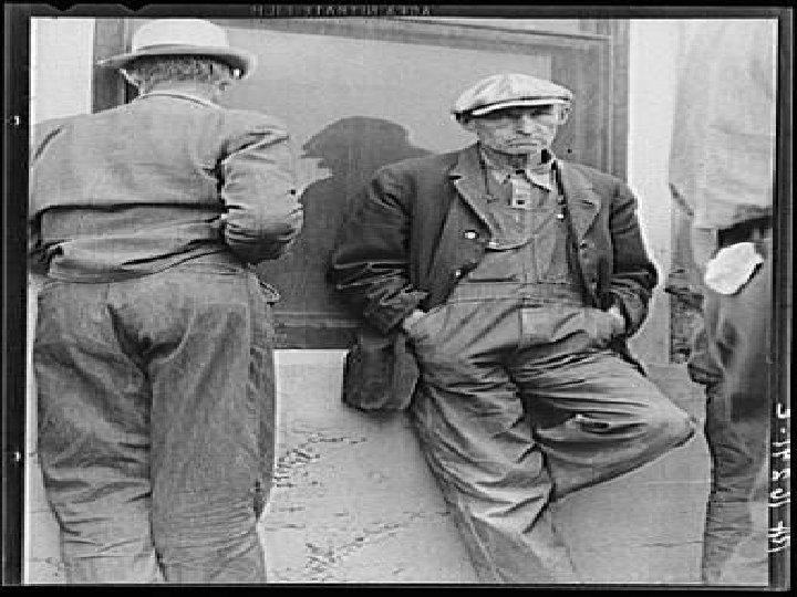 Waiting for the semimonthly relief checks at Calipatria, Imperial Valley, California. 