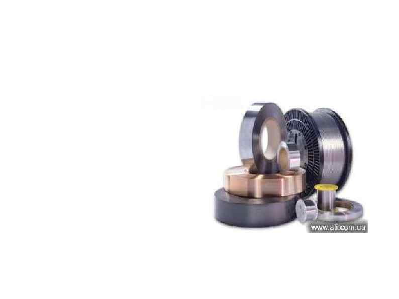 Константан ● КОНСТАНТАН, тугоплавкий сплав, содержащий 45% никеля и 55% меди. Его применяют в