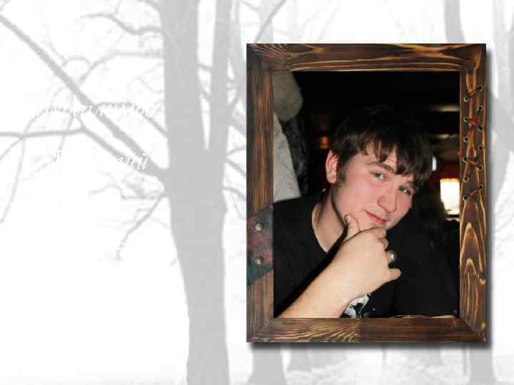 Мурсалимов Виталий -Общителен; -Гений ПК; -Активист. 