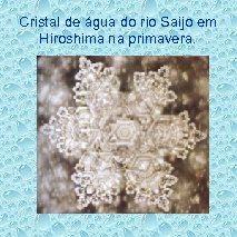 Cristal de água do rio Saijo em Hiroshima na primavera. 