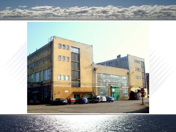 spółka powstała w 1998 roku kontynuuje ponad 80 -cio letnią tradycję czerpiąc z bagażu