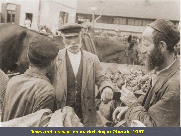 Jews and peasant on market day in Otwock, 1937 