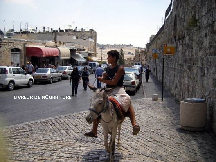 LIVREUR DE NOURRITURE Sunday, March 18, 2018 26 