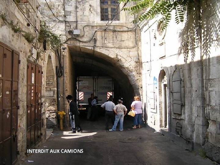 INTERDIT AUX CAMIONS Sunday, March 18, 2018 28 