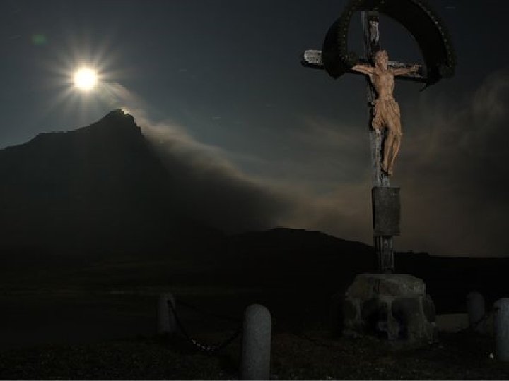 REFLETINDO Quais são os deuses diante dos quais o mundo se prostra? Quais são