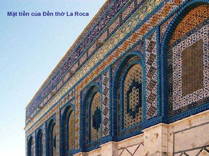 Mặt tiền của Đền thờ La Roca 