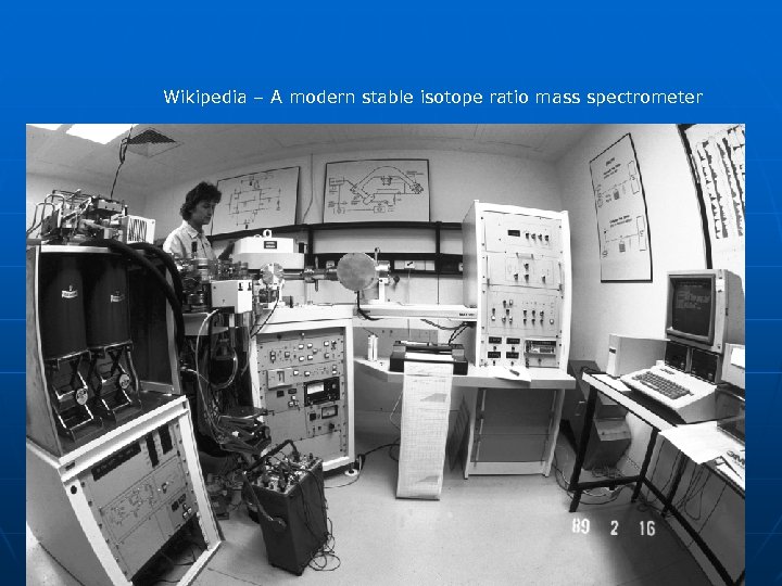 Wikipedia – A modern stable isotope ratio mass spectrometer 