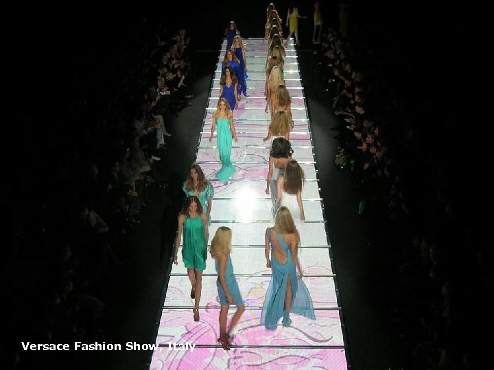 Page 19 Versace Fashion Show, Italy 