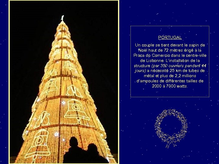 PORTUGAL Un couple se tient devant le sapin de Noël haut de 72 mètres