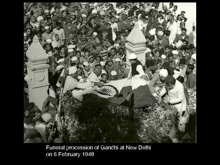 Funeral procession of Gandhi at New Delhi on 6 February 1948 