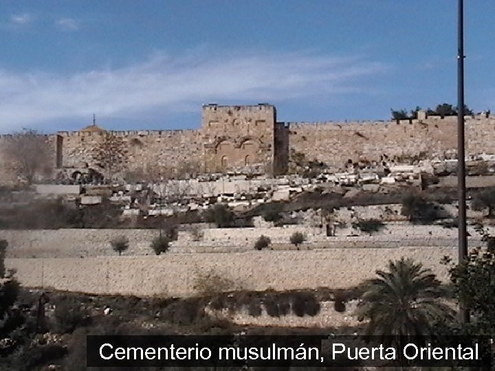 Cementerio musulmán, Puerta Oriental 