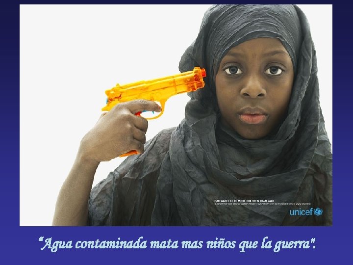 “Agua contaminada mata mas niños que la guerra