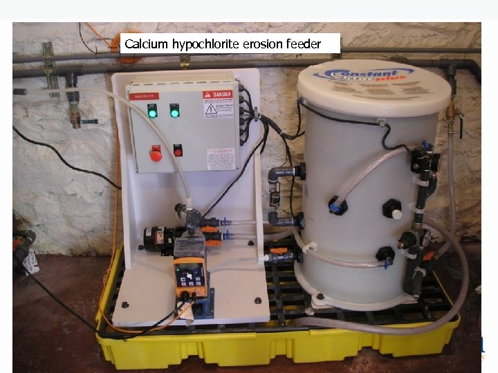 Calcium hypochlorite erosion feeder 